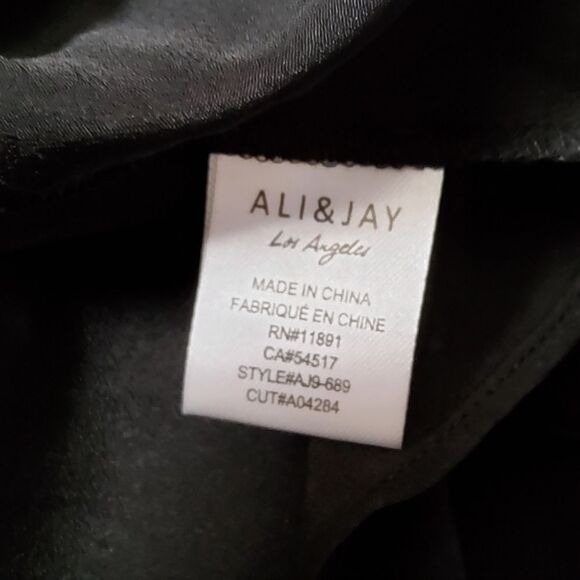 NWOT Ali & Jay Asymmetrical High-Low Skirt XS Black - Picture 12 of 13
